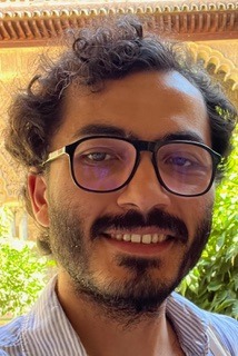 Emre, scriptiebegeleider politicologie en economie